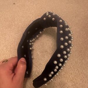 Lele Sadoughi Blue and White Hair Accessory